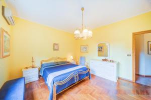 Two-Bedroom Apartment room in Siracusa Teatro Greco Apartment