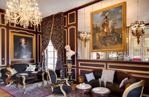 Hotels Chateau De Beauvois - La Maison Younan : photos des chambres