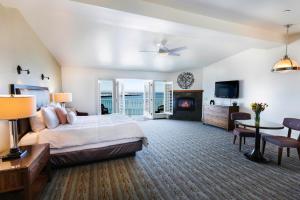 Sea & Sand Inn