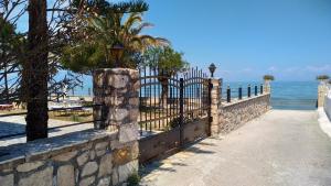 Sea Whispers Beach House Zakynthos Greece