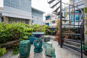 Mira Moon - Calmette