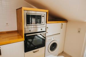 Dedeminn Marina Hotel