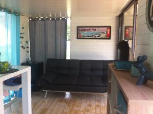 B&B / Chambres d'hotes Les nuits insolites de la mothe - hebergement en bulle ou tiny house avec spa privatif : photos des chambres