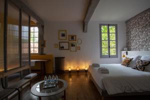 B&B / Chambres d'hotes Maison Doat 1823 : photos des chambres