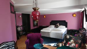 Garvaregården Hotel , B&B och Café