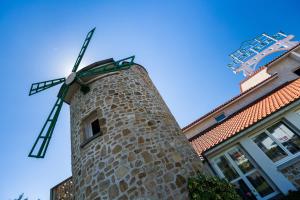 Hotels LOGIS Hotel Le Moulin Des Gardelles : photos des chambres