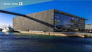 Appartements Coeur Vieux Port tout equipe : photos des chambres