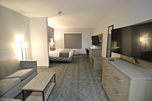King Suite with Sofa Bed room in Best Western Plus Executive Residency Oklahoma City I-35