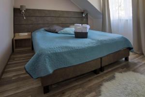 Sirály Panzió Tópart