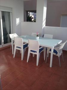 APARTAMENTO JUNTO AL MAR EN LA COSTA DE ALMERIA
