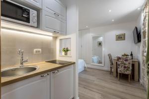 Split Center Apartments