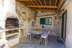 Apartment Antica with yard & BBQ