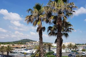 CapSexy Port Nature Marina Naturist Village