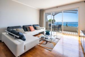 Oceanside Terrace Apartment by Holiday Rental Madeira