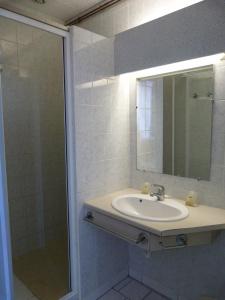 Hotels Hotel Restaurant - Villa Les Sirenes : photos des chambres