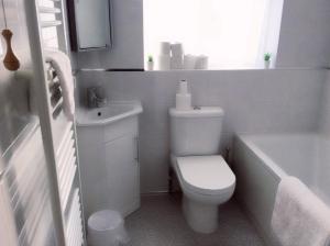 Bexleyheath Town Centre Four bedrooms, Five Beds House