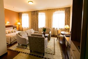 Suite with City View room in AllureInn Hotel and Spa