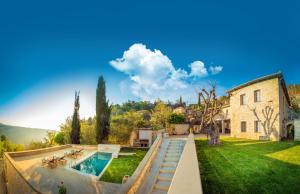 Siora Tanto Rustic Villa