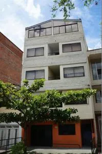 Habita Estudios Laureles - Medellín