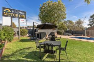 Homestead Motor Inn & Apartments
