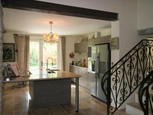 Villas Grandeur Villa in Eygali res with Pool : photos des chambres