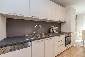 Bozi 2 luxury apartment with jacuzzi for 10