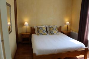 Hotels Logis Le Quai Fleuri : photos des chambres