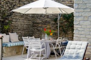 Belle De Jour -A Provencal gem Private heated pool