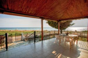 Halkidiki SeaFront Beach House Halkidiki Greece