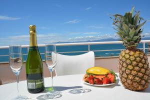 Apartment with Sea View room in Saval Rits