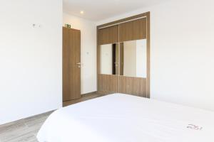 Vitamin Sea, The Terrace Apartment