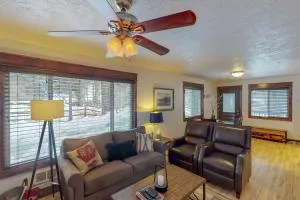 Camp Road Cottage - McCall