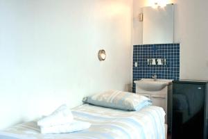 Single Room with Shared Bathroom room in Hotel Torenzicht