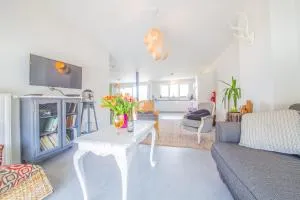 Les soeurs D'Ardennes - 莱斯河畔的汉恩