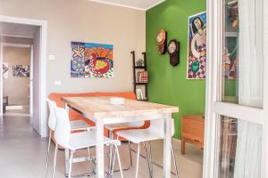 Delightful a Few Steps From Port