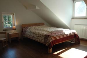 Quiet, spacious and family-friendly top-floor apartment, 100m2, 2 bedrooms, garden view