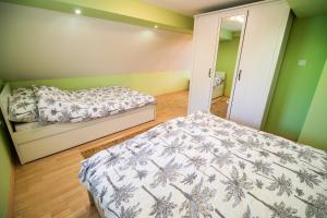 Holiday Home Blue Sky