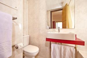 Single Room room in MLL Caribbean Bay