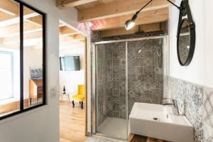 B&B / Chambres d'hotes LE PETIT MOULIN : Chambre Double avec Balcon