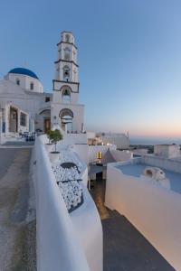 1906 White Cave Studio Santorini Greece