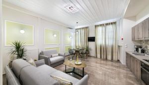 Ferienhaus Mavrogenous Luxury Apartments Nafplio Griechenland