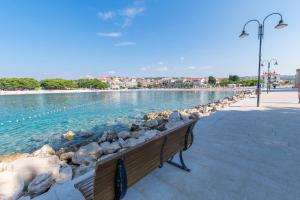 Apartments and Rooms Jakov 