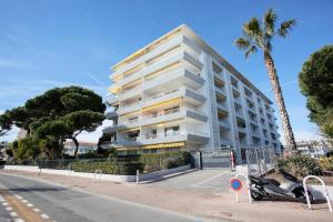 Appartements Grand Studio neuf face port et plage, parking prive : photos des chambres