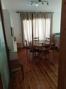 Pis Gran i Acollidor amb LLar de Foc, a Camprodon