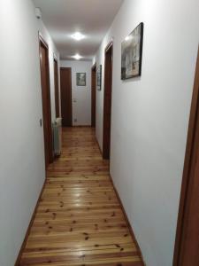 Pis Gran i Acollidor amb LLar de Foc, a Camprodon