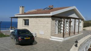 Happy Trails Pomos Panoramic Villa