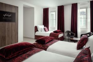 Deluxe Triple Room room in Michelangelo Grand Hotel