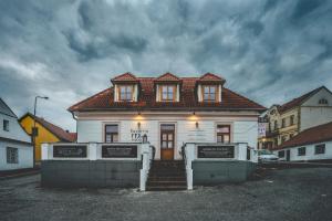 Пансіонат Apartmán Malý mnich Мнішек-под-Брди Чехія