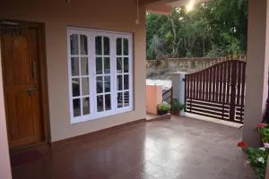 Srishti Homestay - ماديكيري