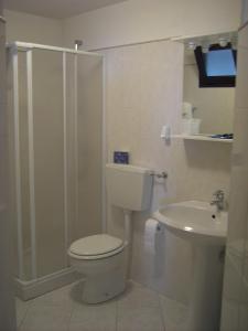 Double or Twin Room with Private Bathroom